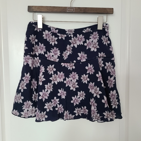 SUNDAY BEST ARITIZIA SKIRT - Picture 1 of 7